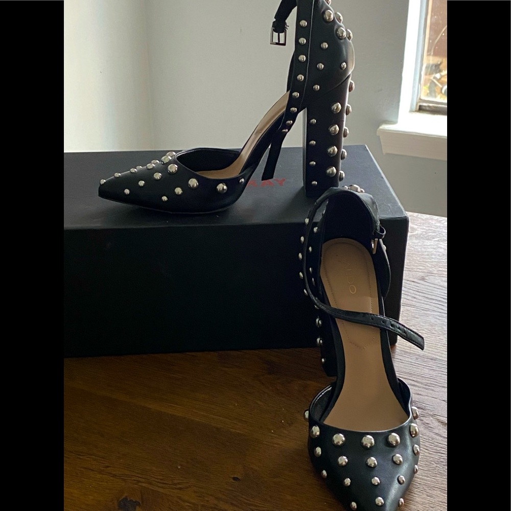 Selling Aldo shoes worn twice